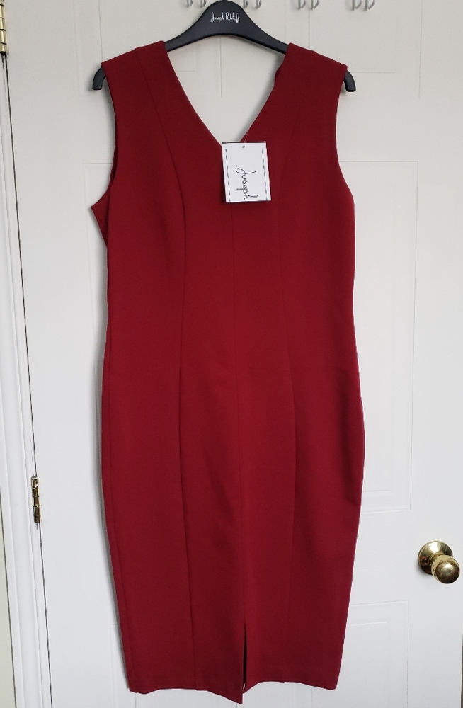 Sleeveless dress